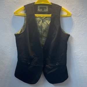 NEXT vest so stunning !